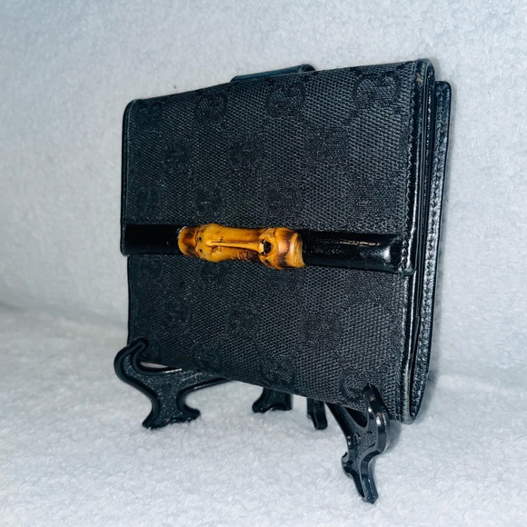 Gucci GG Canvas Bamboo accent Wallet - Picture 6 of 11